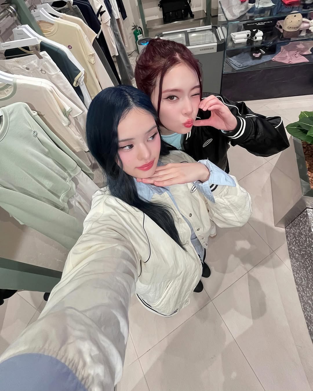 แอลลี่ - อชิรญา นิติพน