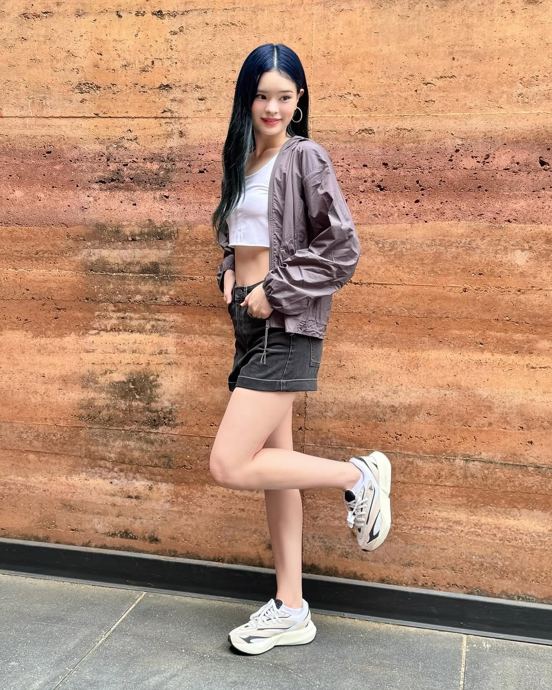 แอลลี่ - อชิรญา นิติพน
