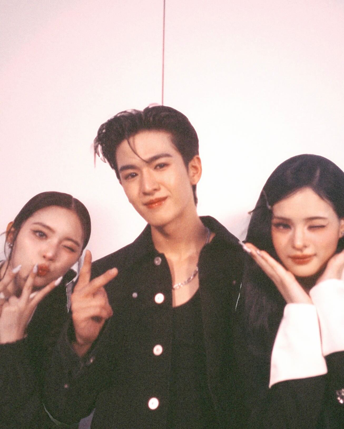 แอลลี่ - อชิรญา นิติพน