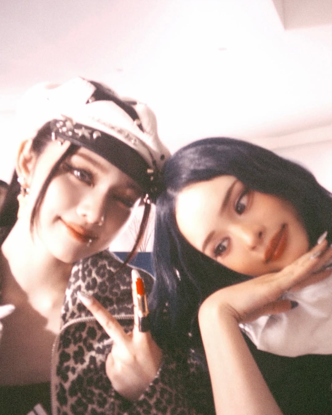 แอลลี่ - อชิรญา นิติพน
