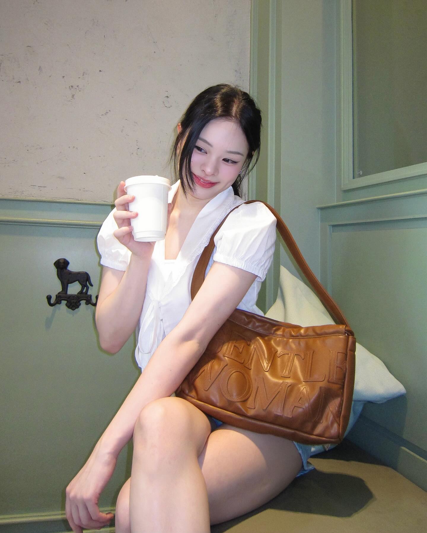 แอลลี่ - อชิรญา นิติพน
