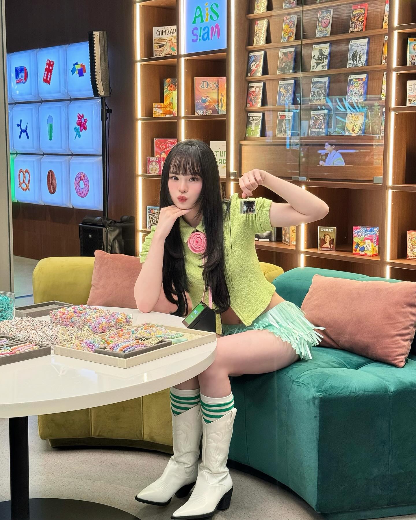 แอลลี่ - อชิรญา นิติพน