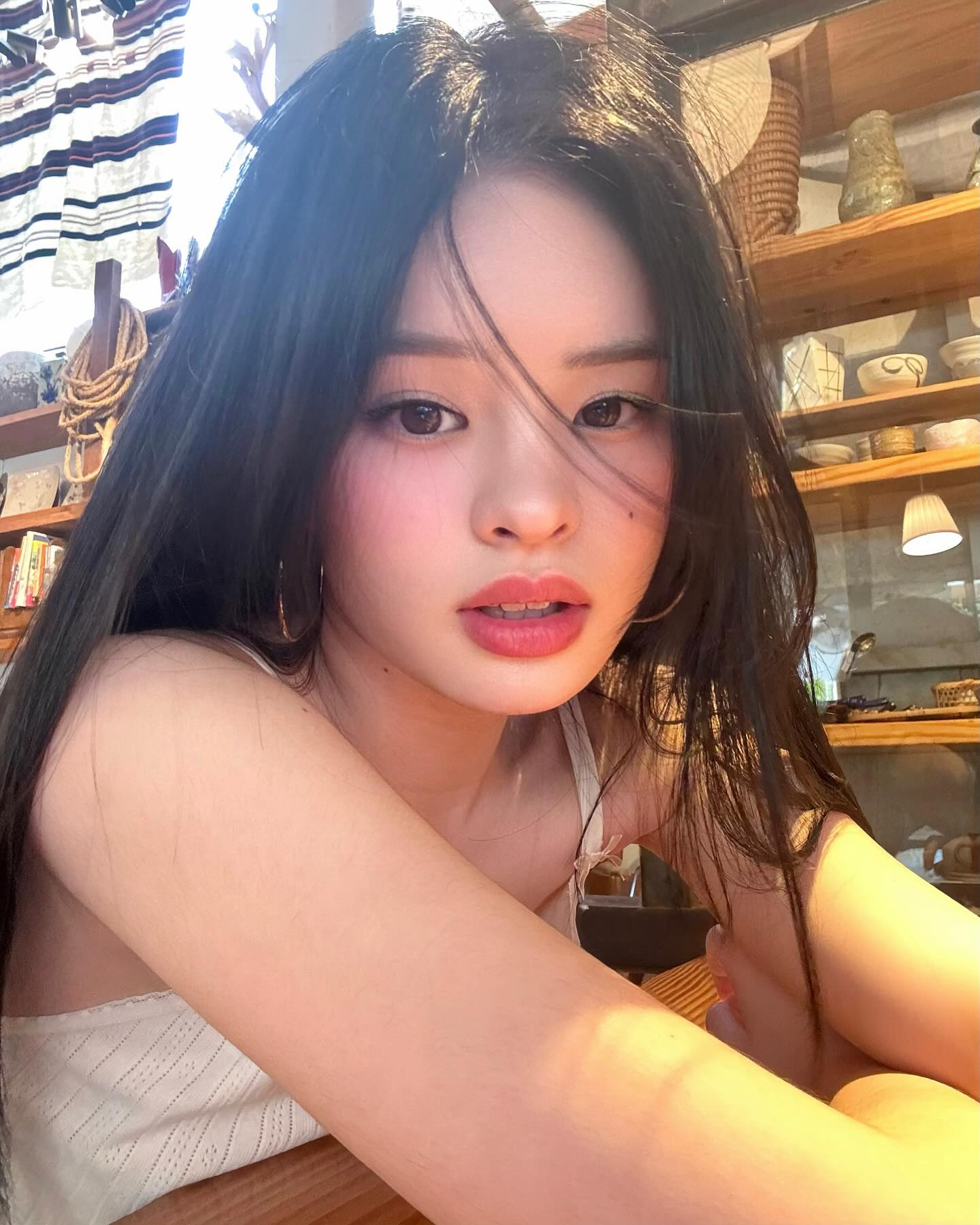 แอลลี่ - อชิรญา นิติพน