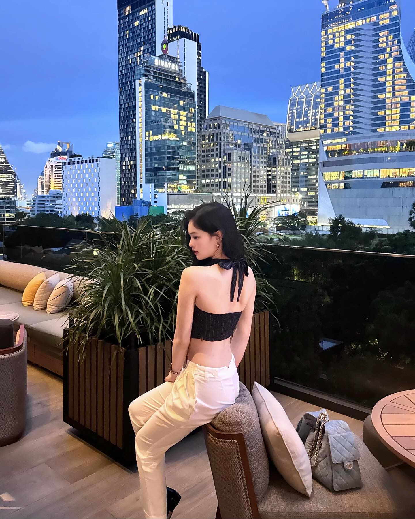 แอลลี่ - อชิรญา นิติพน