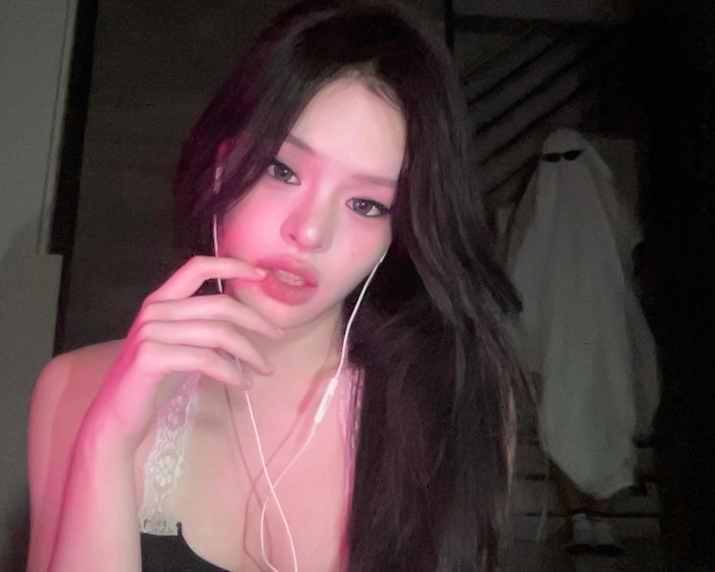 แอลลี่ - อชิรญา นิติพน