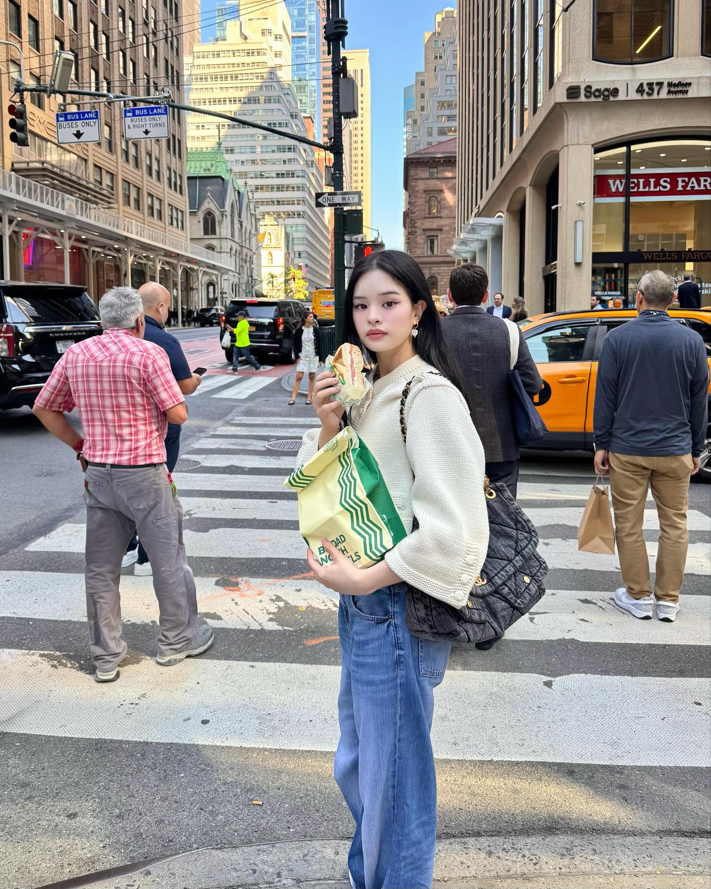 แอลลี่ - อชิรญา นิติพน