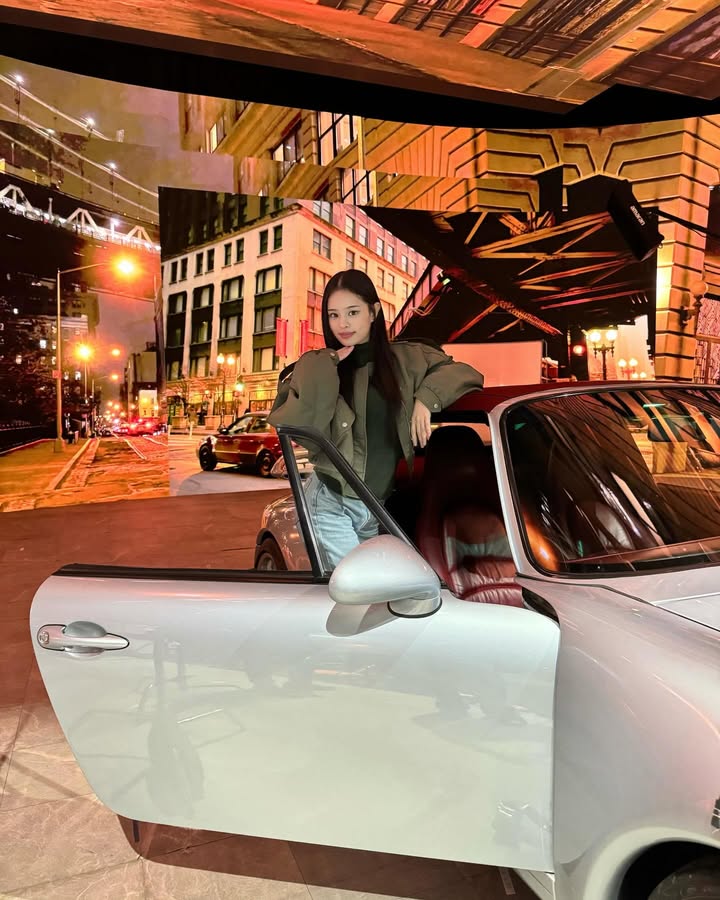 แอลลี่ - อชิรญา นิติพน