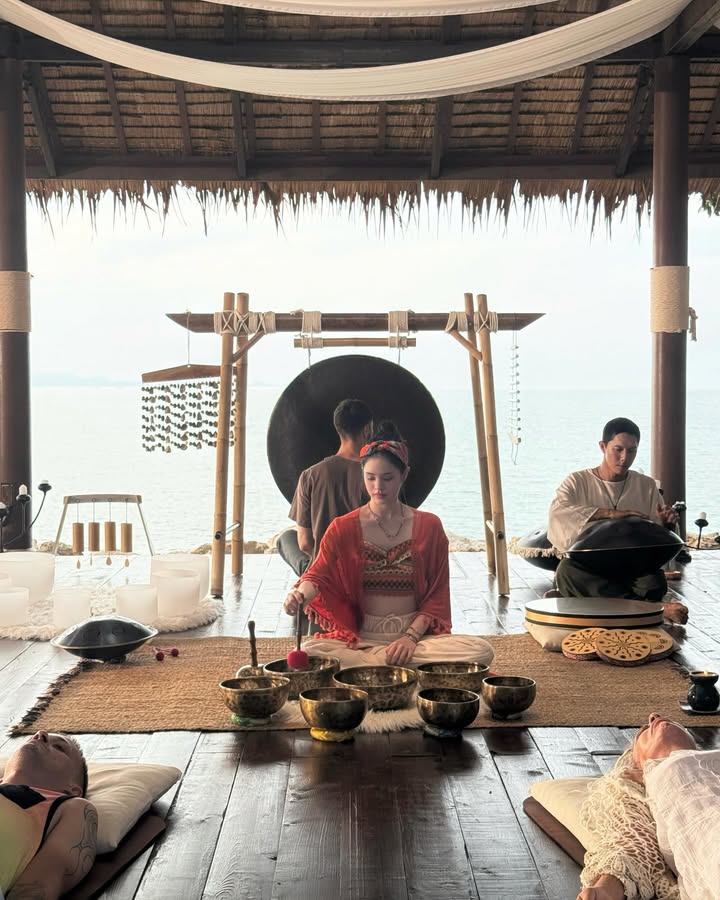 แอลลี่ - อชิรญา นิติพน