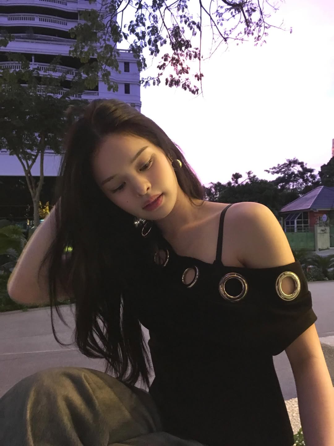 แอลลี่ - อชิรญา นิติพน