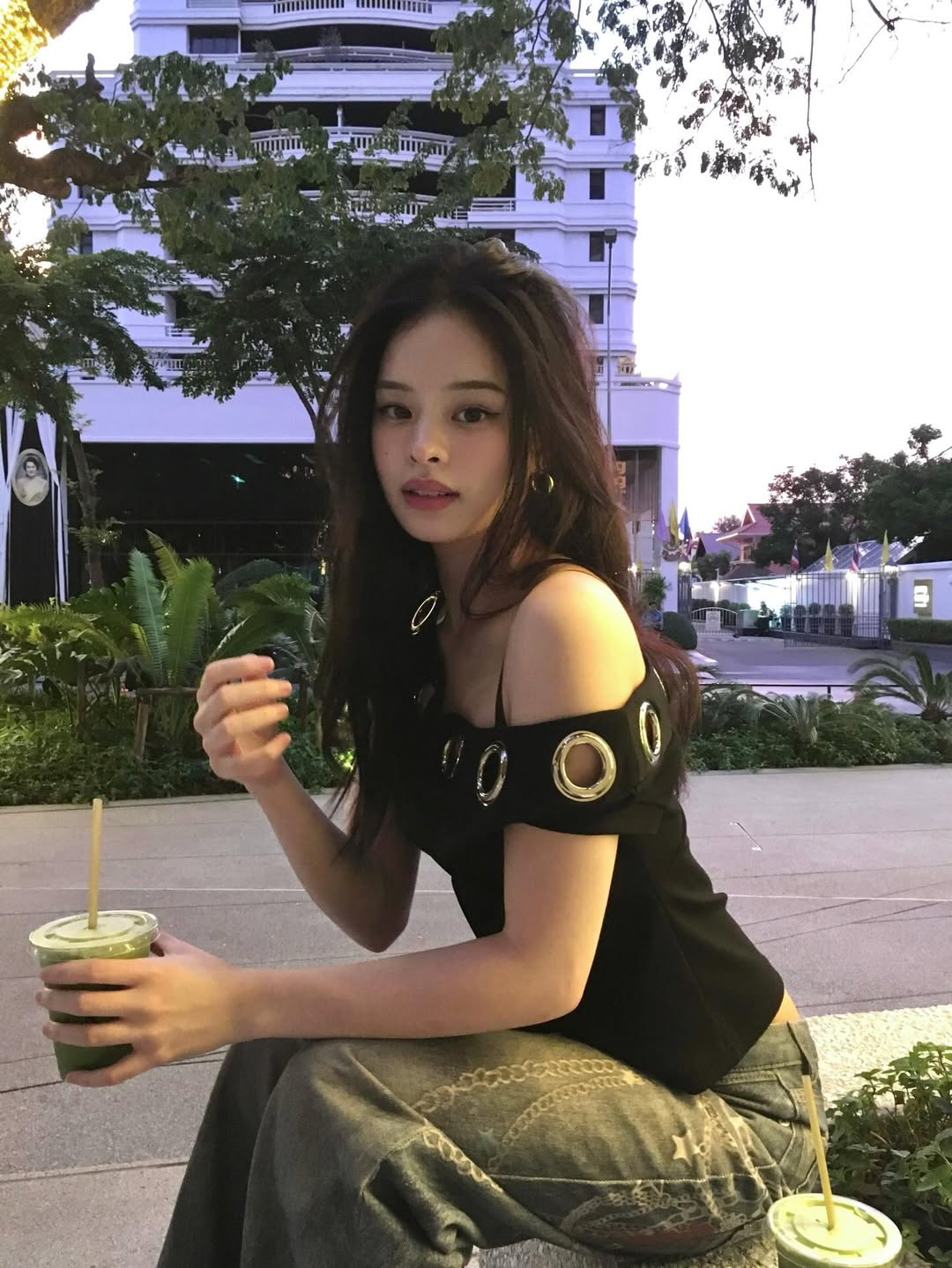 แอลลี่ - อชิรญา นิติพน