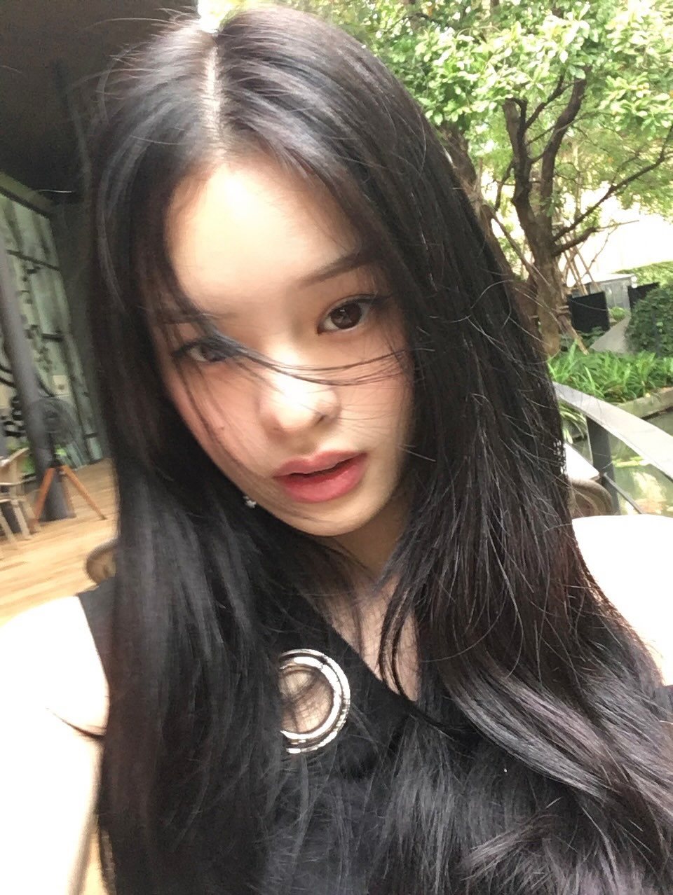 แอลลี่ - อชิรญา นิติพน