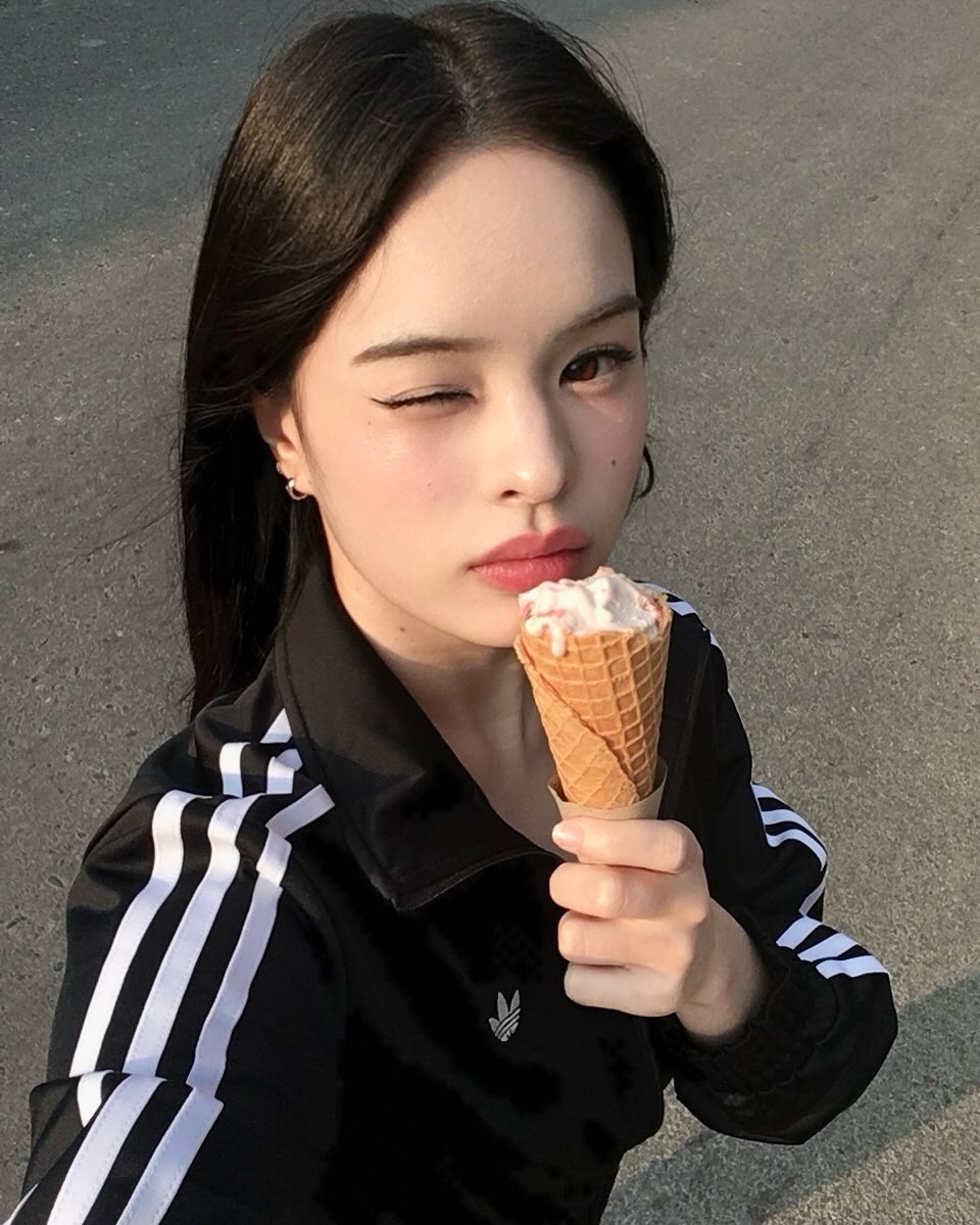 แอลลี่ - อชิรญา นิติพน