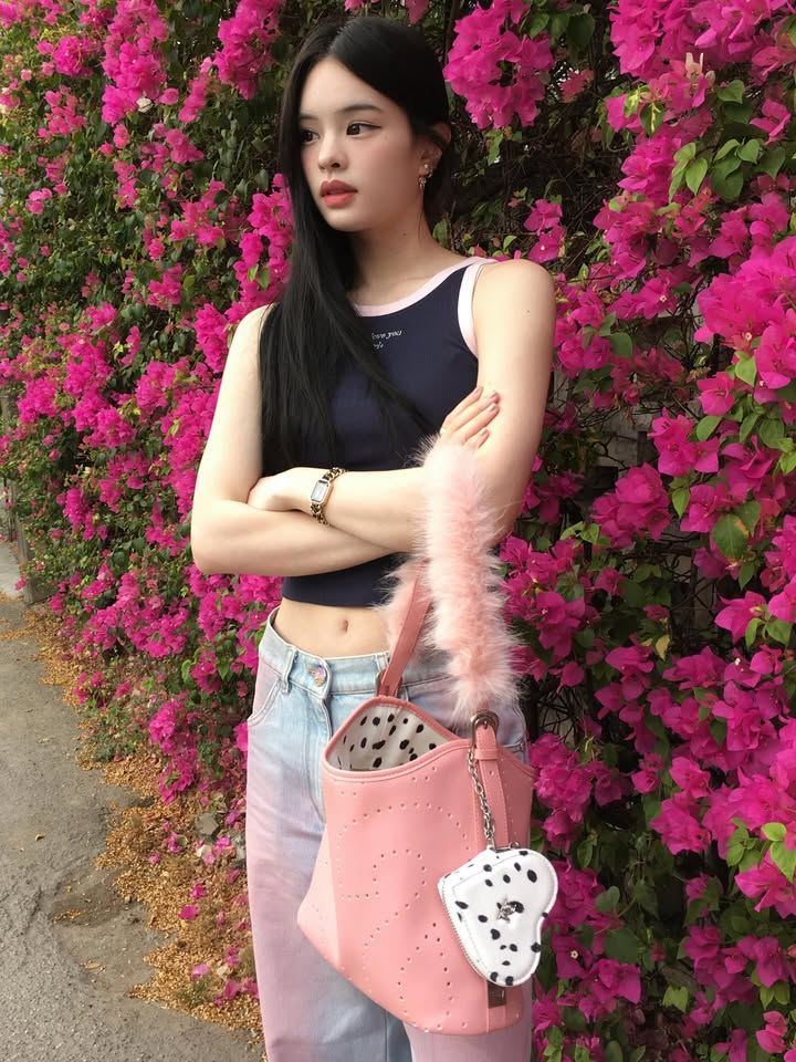 แอลลี่ - อชิรญา นิติพน