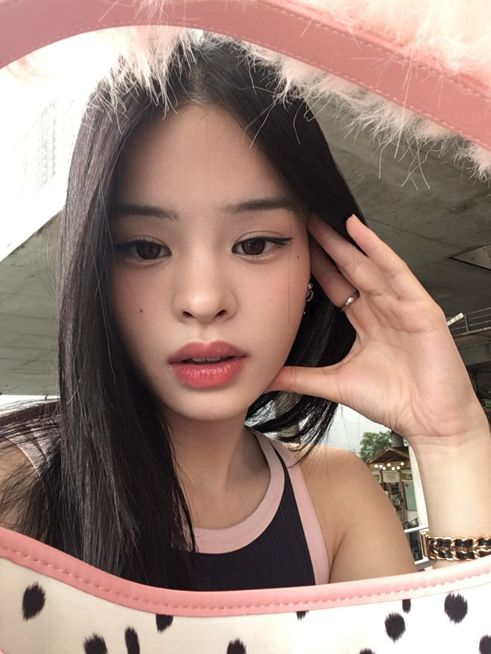 แอลลี่ - อชิรญา นิติพน