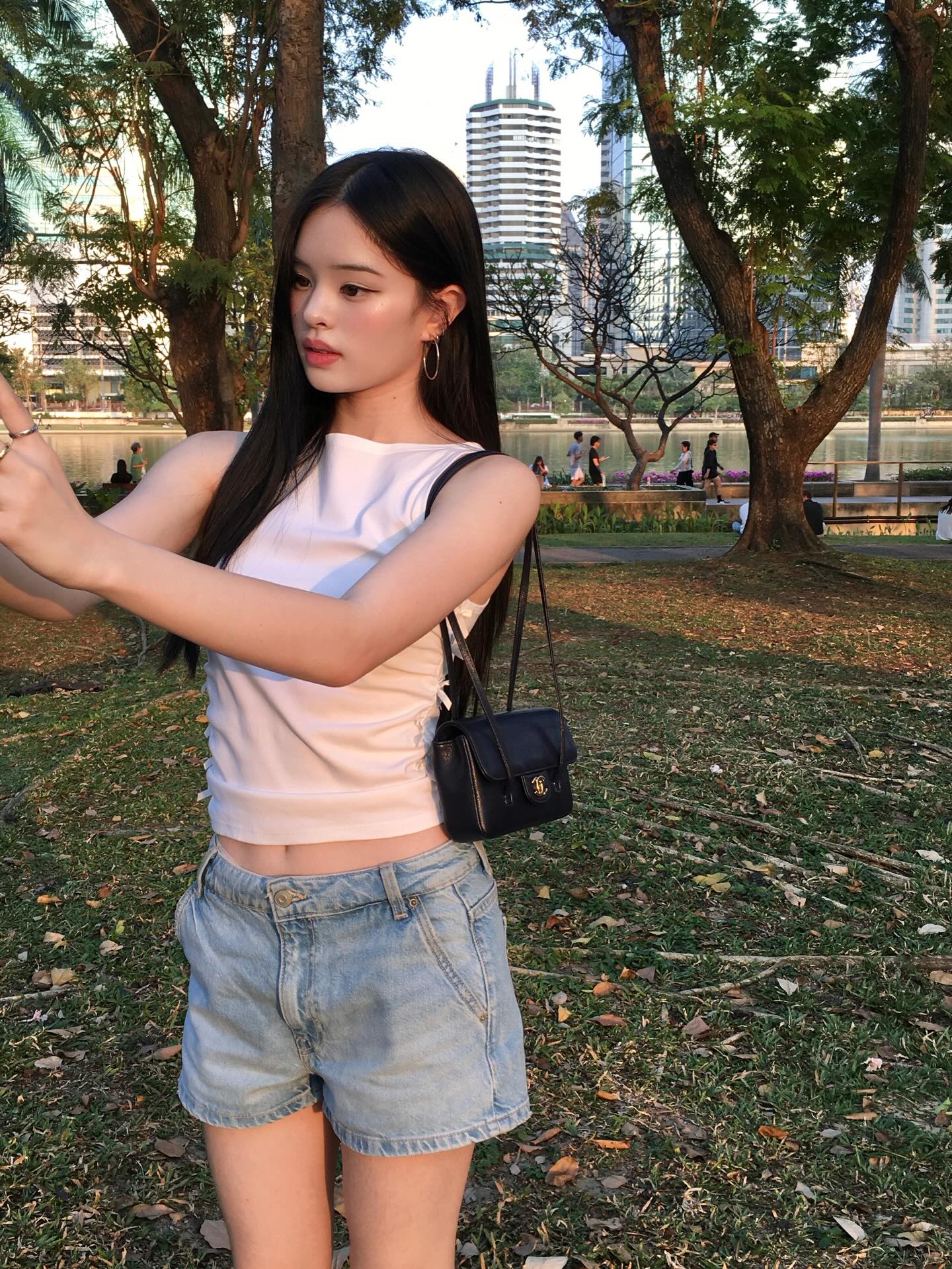 แอลลี่ - อชิรญา นิติพน