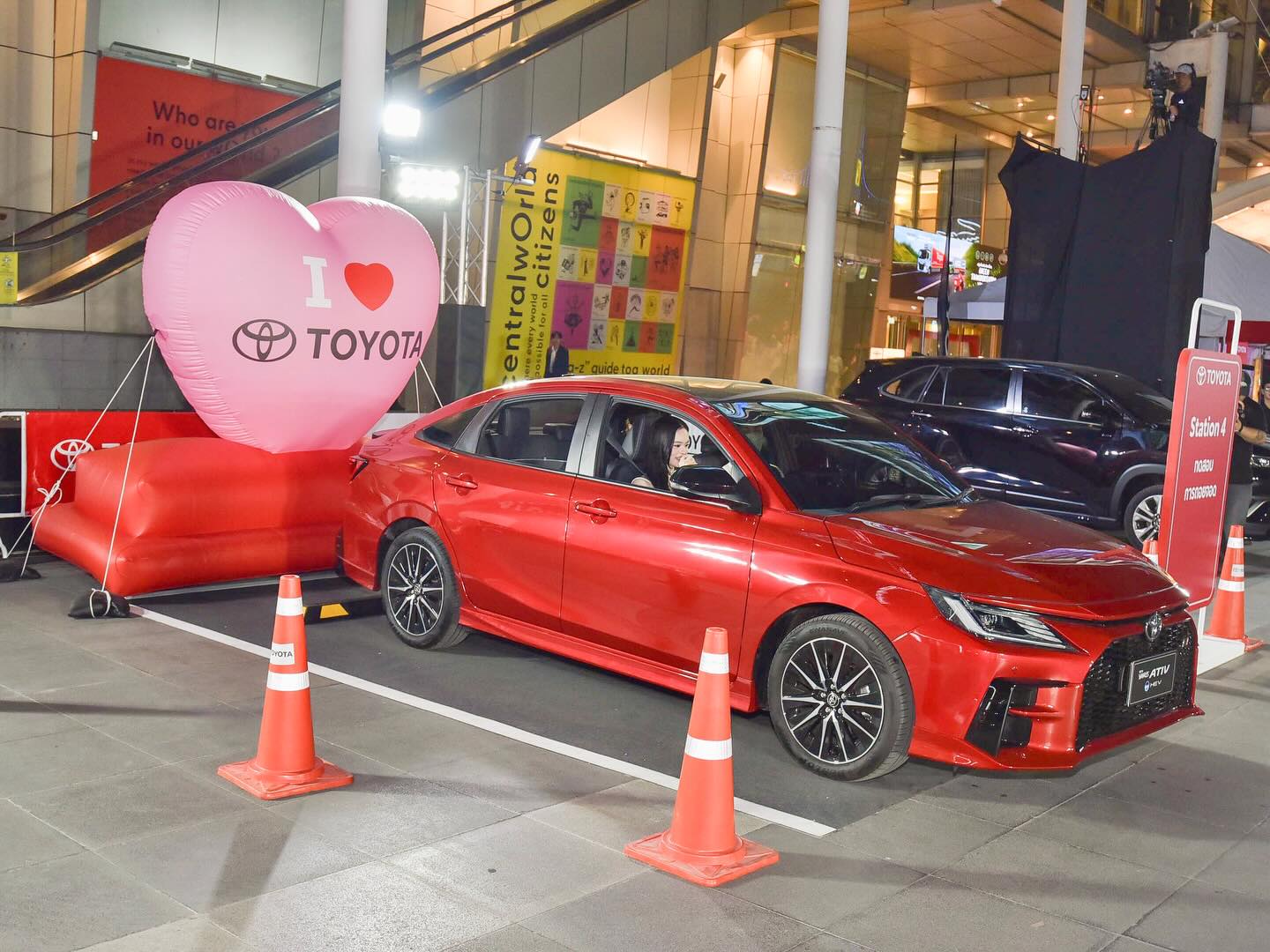 แอลลี่ - อชิรญา นิติพน