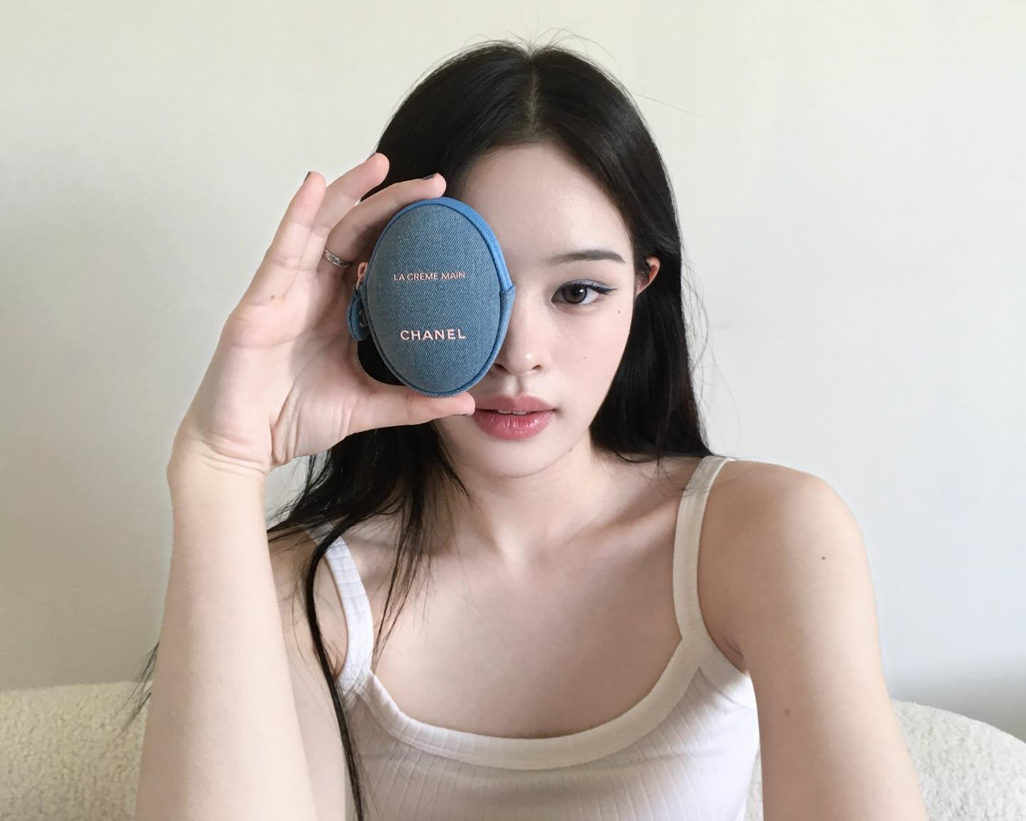 แอลลี่ - อชิรญา นิติพน