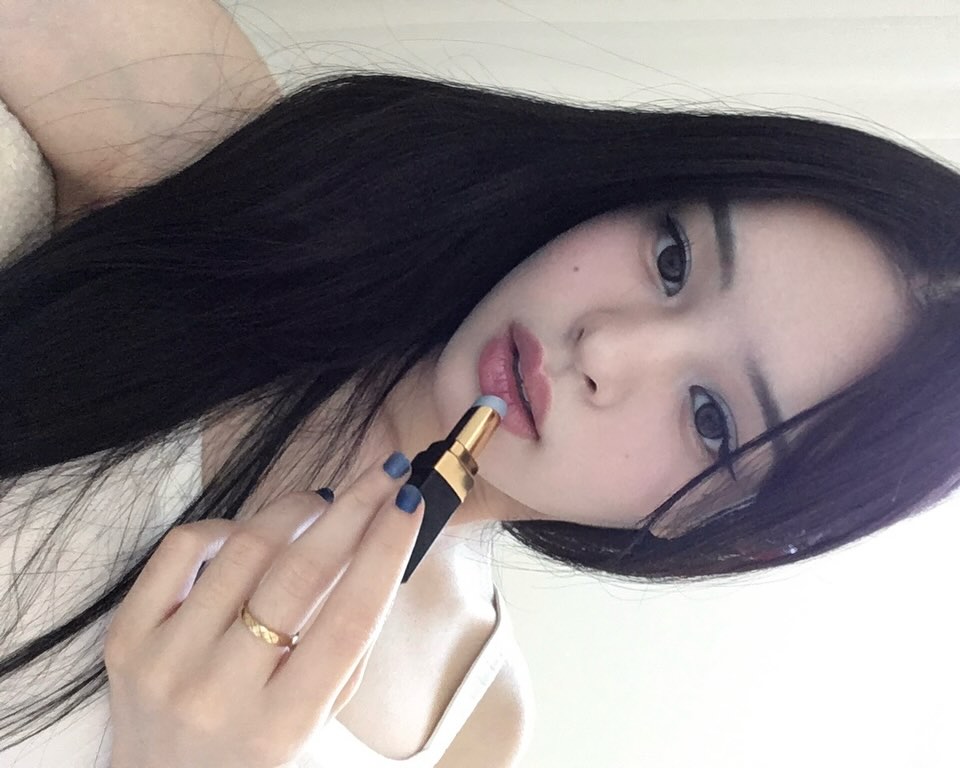 แอลลี่ - อชิรญา นิติพน