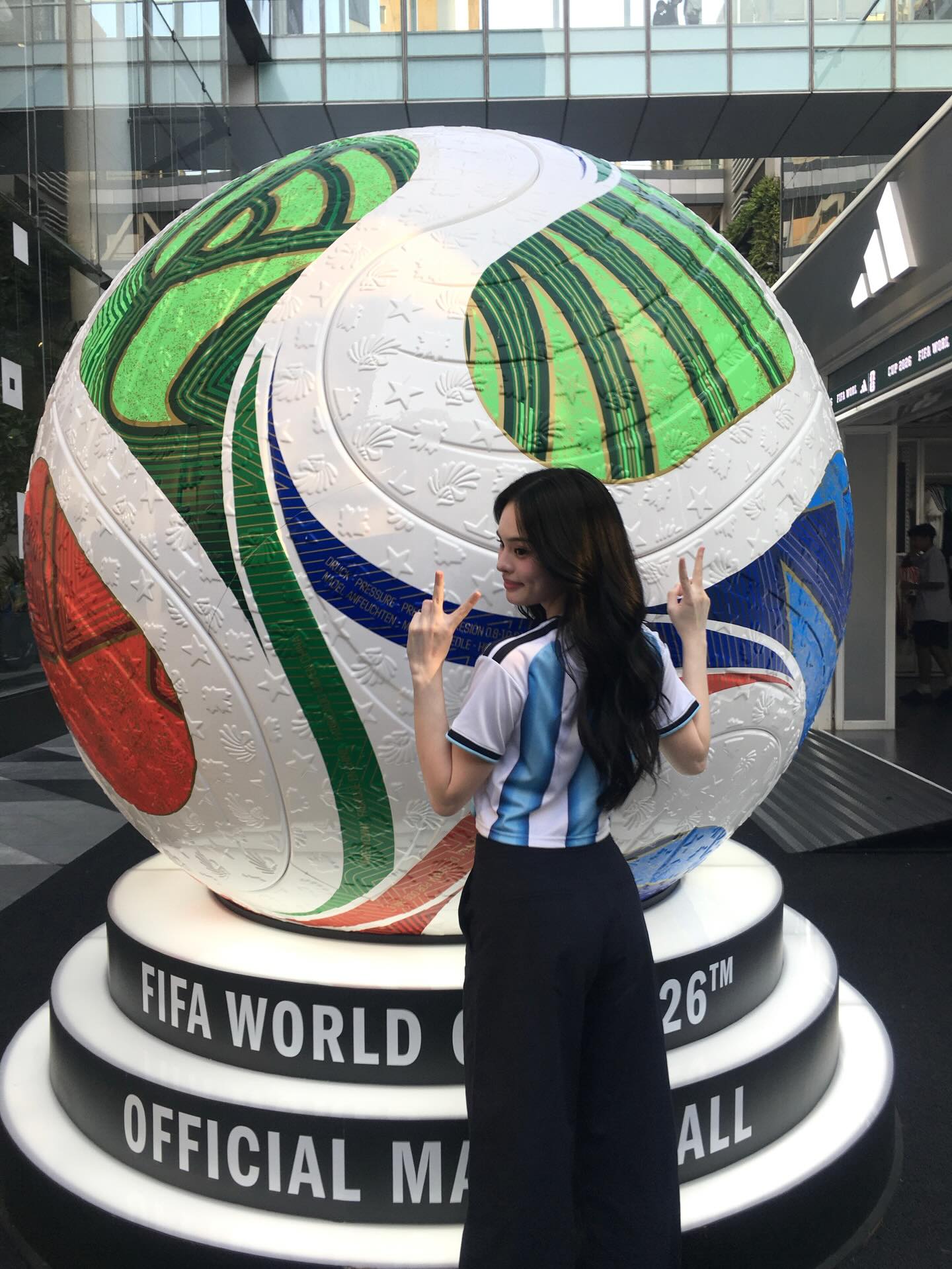 แอลลี่ - อชิรญา นิติพน