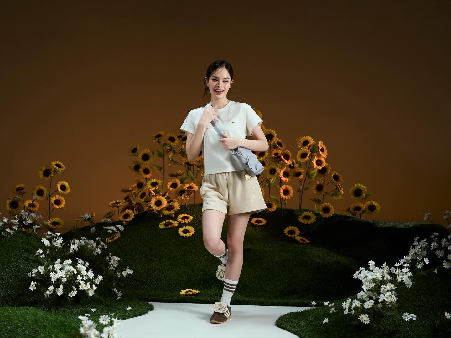 แอลลี่ - อชิรญา นิติพน
