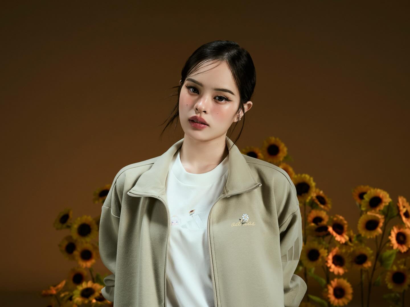 แอลลี่ - อชิรญา นิติพน