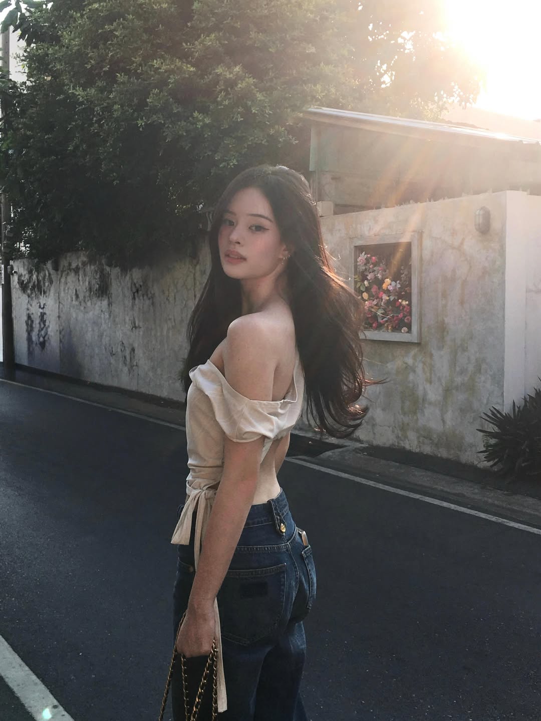 แอลลี่ - อชิรญา นิติพน