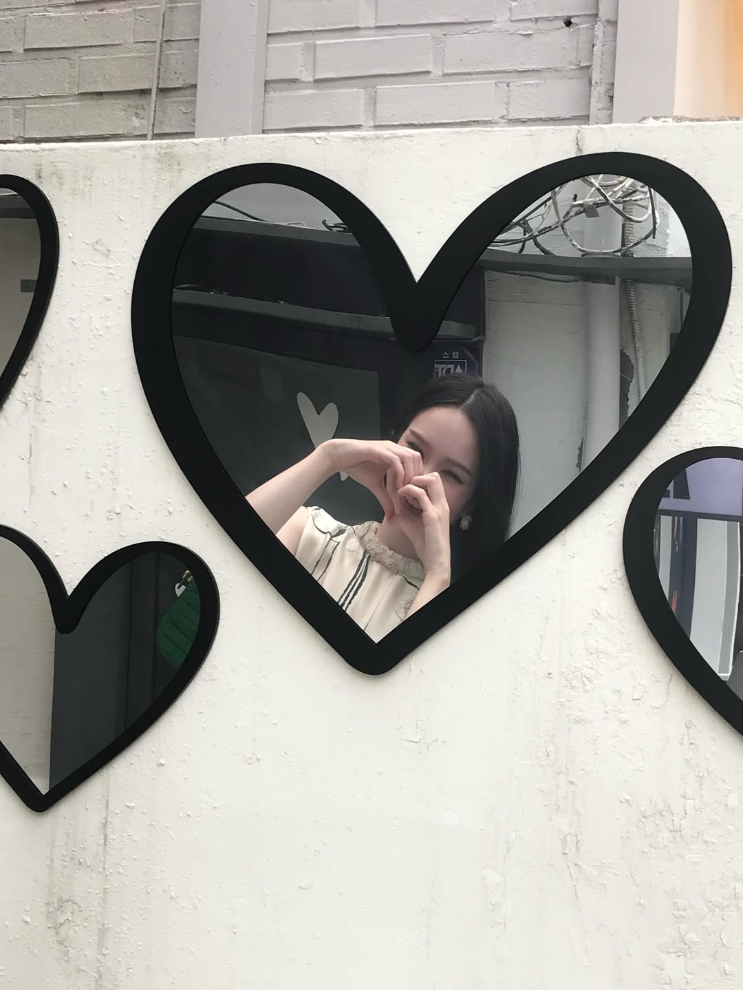 แอลลี่ - อชิรญา นิติพน