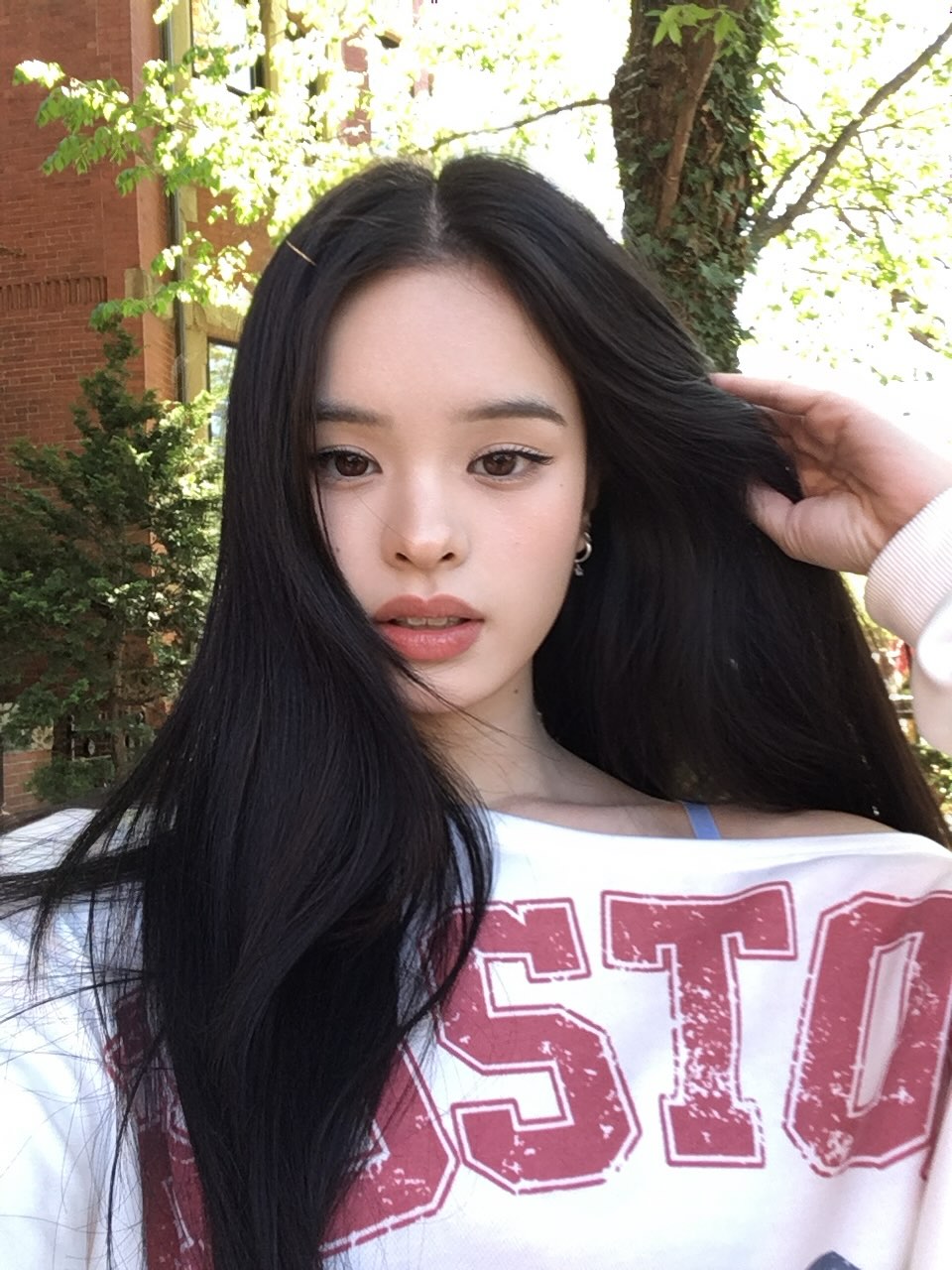 แอลลี่ - อชิรญา นิติพน
