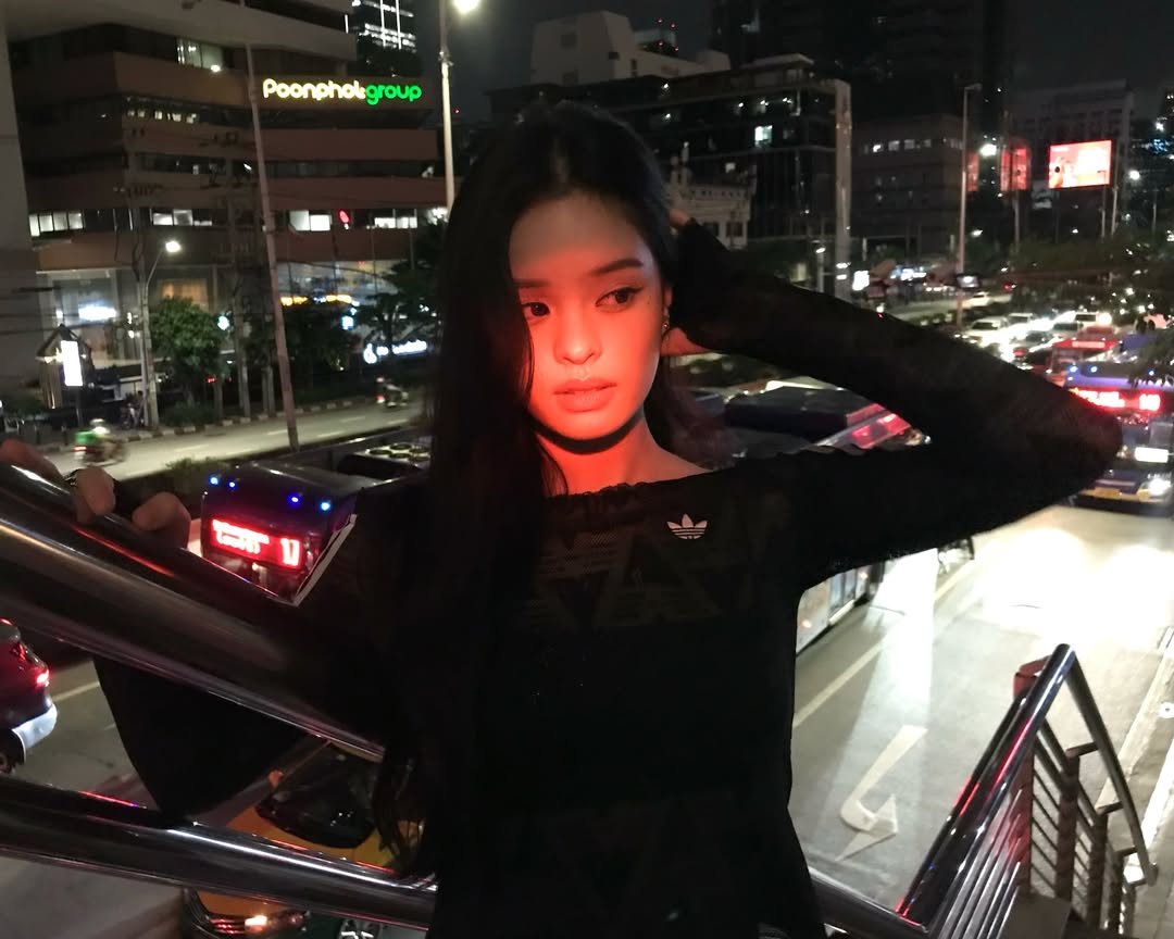 แอลลี่ - อชิรญา นิติพน