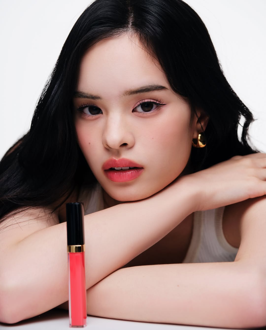 แอลลี่ - อชิรญา นิติพน