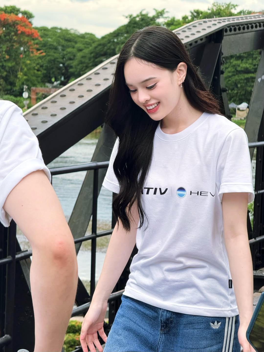 แอลลี่ - อชิรญา นิติพน