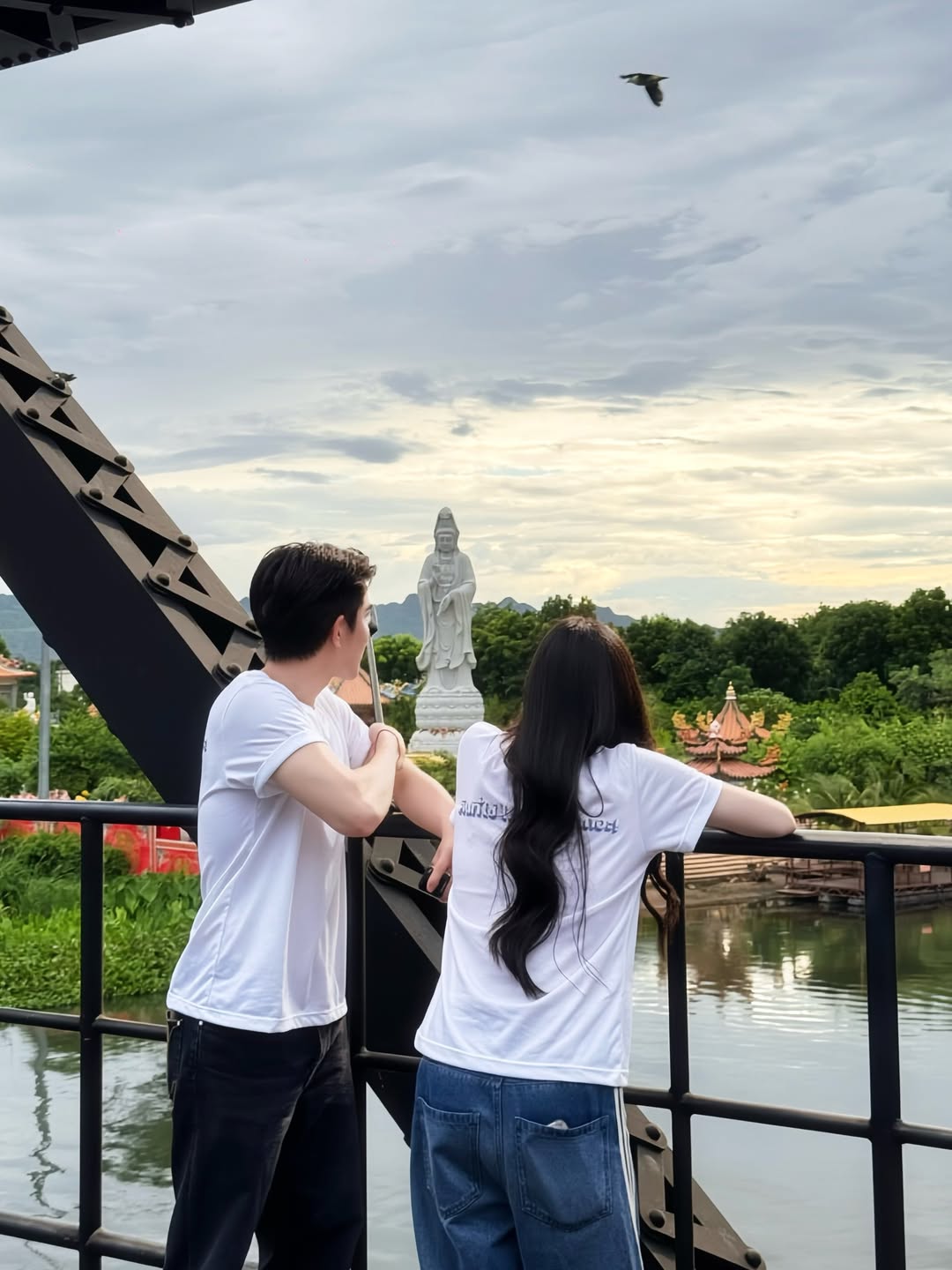 แอลลี่ - อชิรญา นิติพน