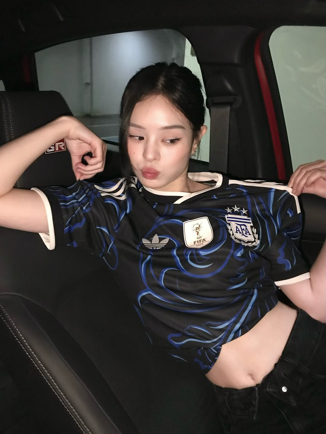 แอลลี่ - อชิรญา นิติพน