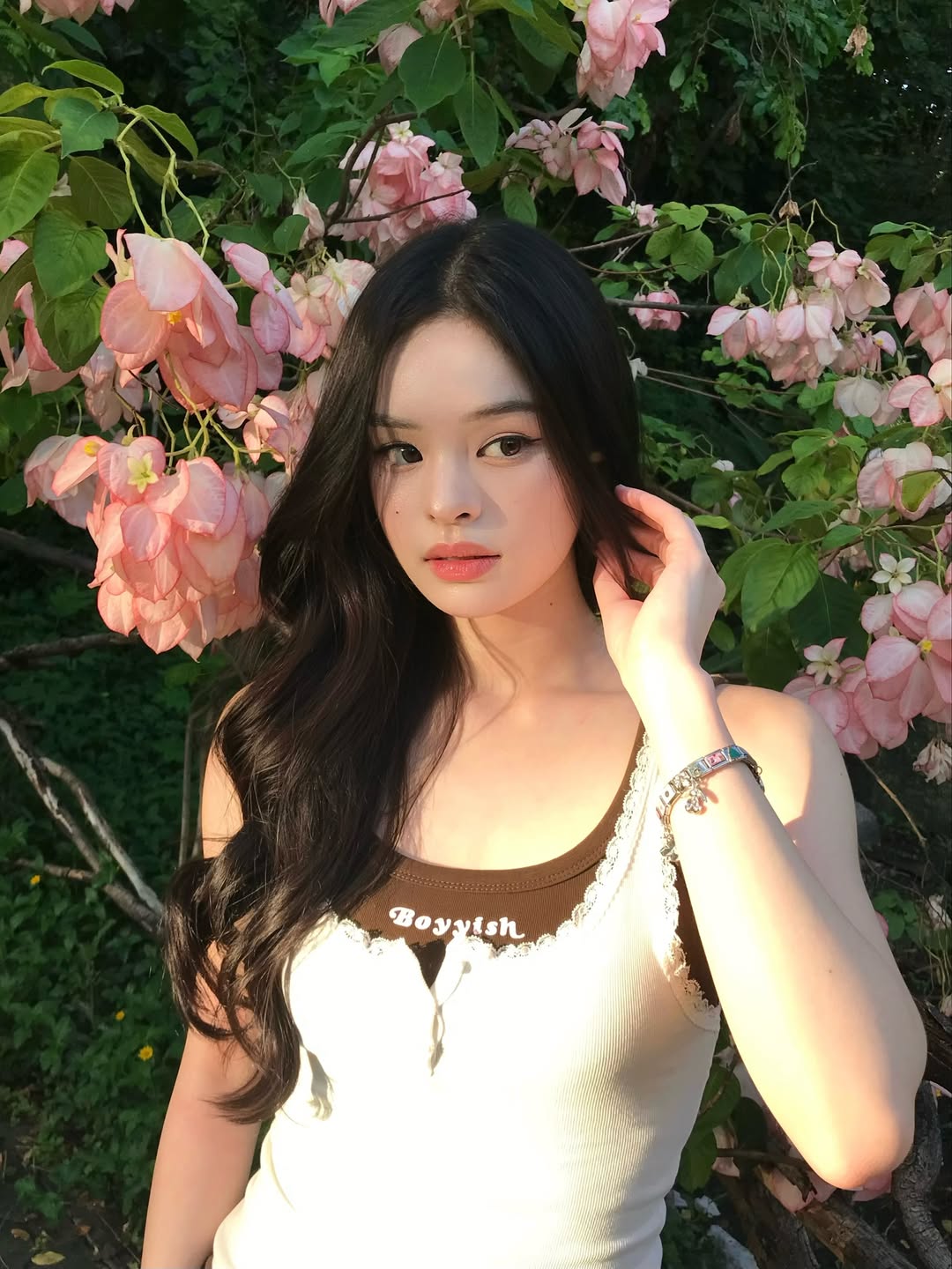 แอลลี่ - อชิรญา นิติพน