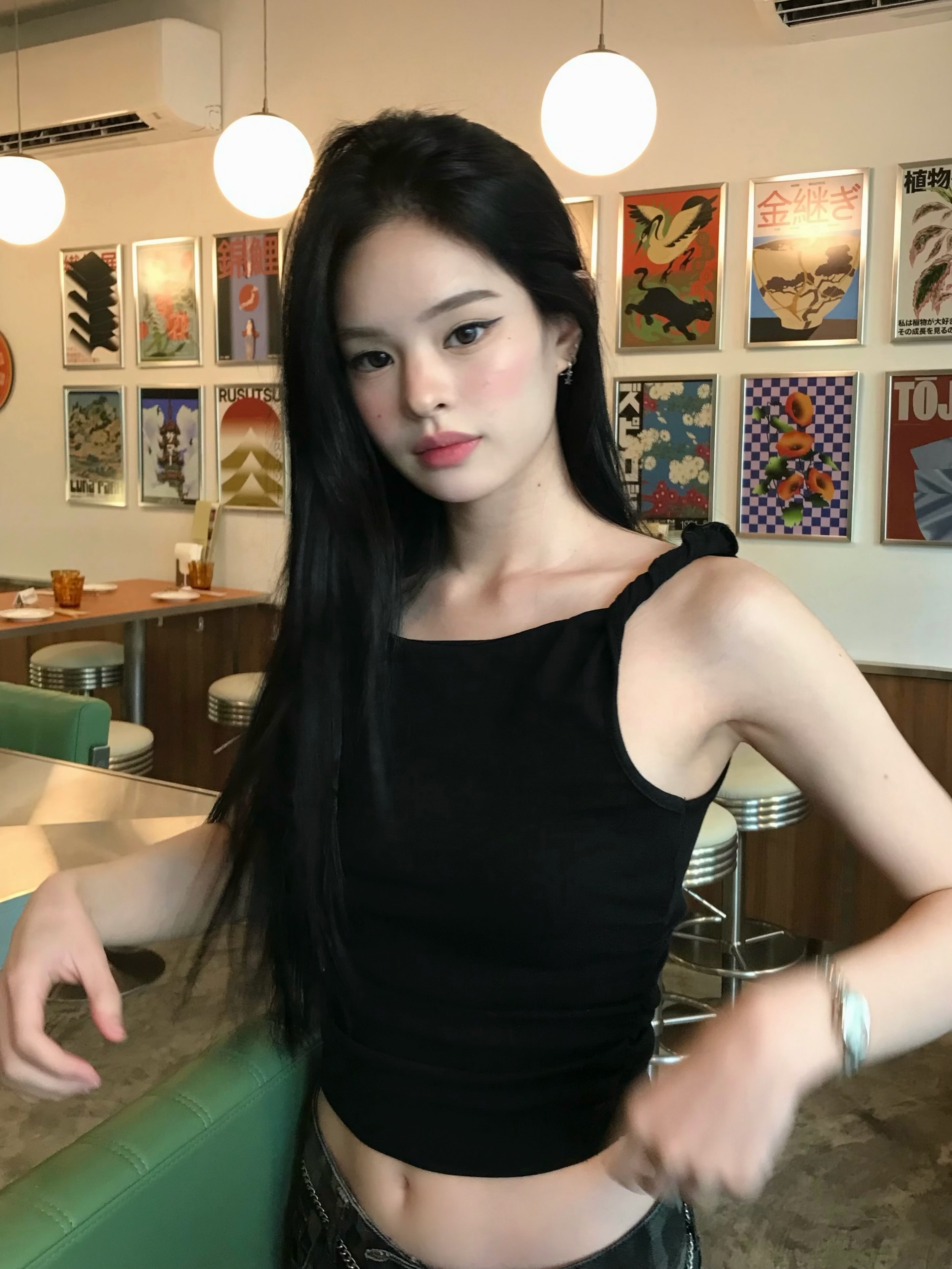 แอลลี่ - อชิรญา นิติพน