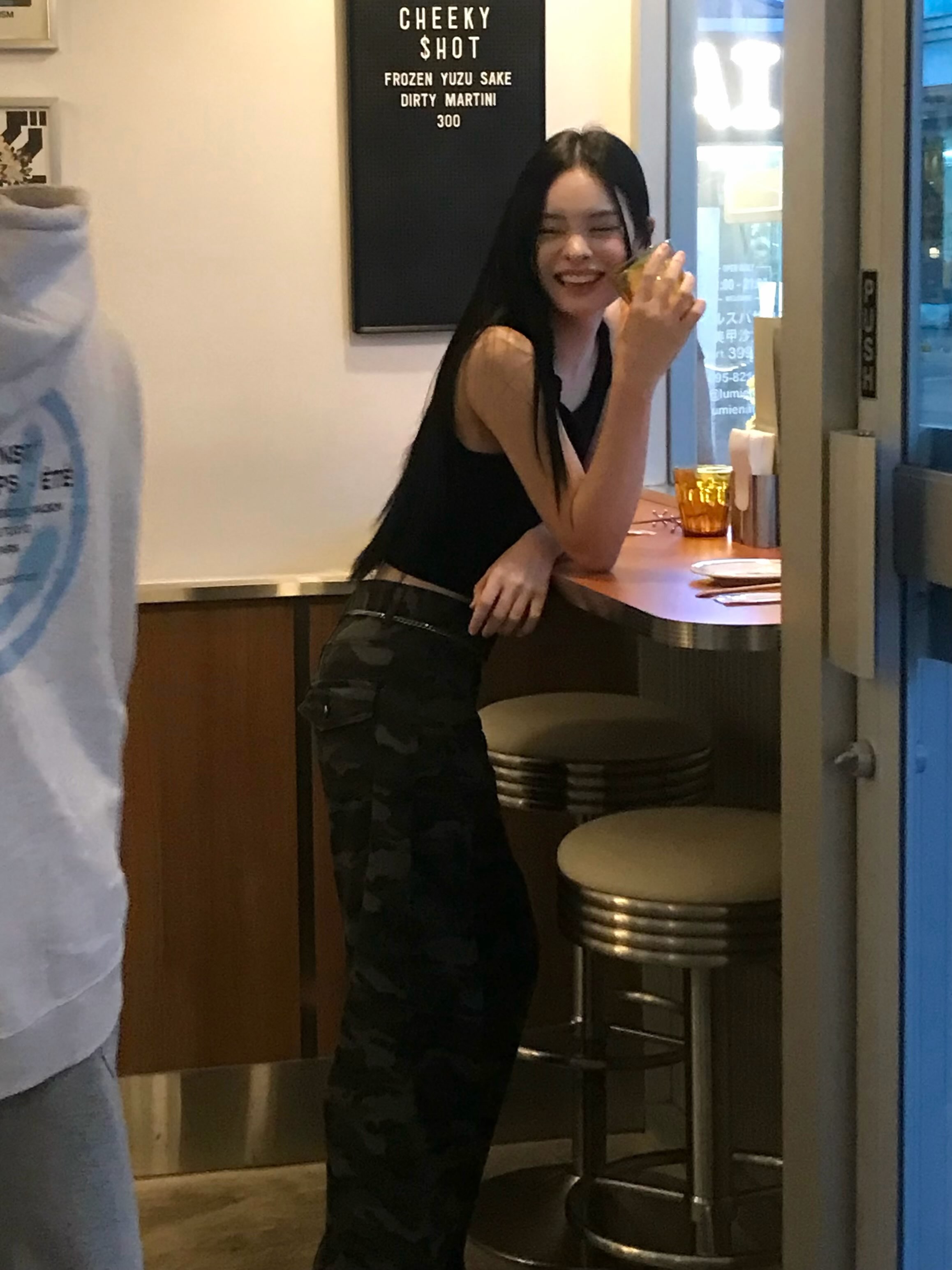 แอลลี่ - อชิรญา นิติพน
