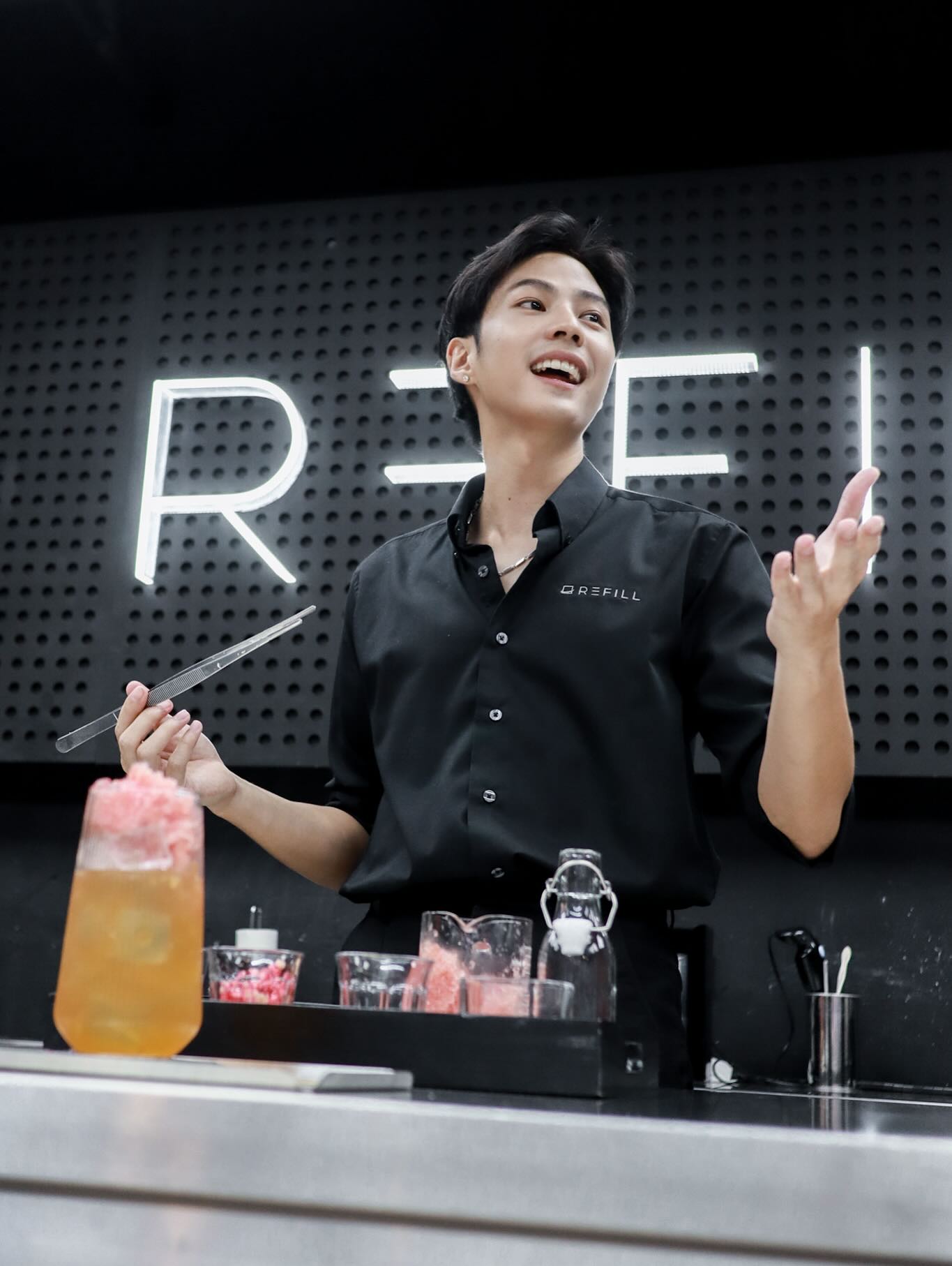 แบงค์ - ธิติ มหาโยธารักษ์
