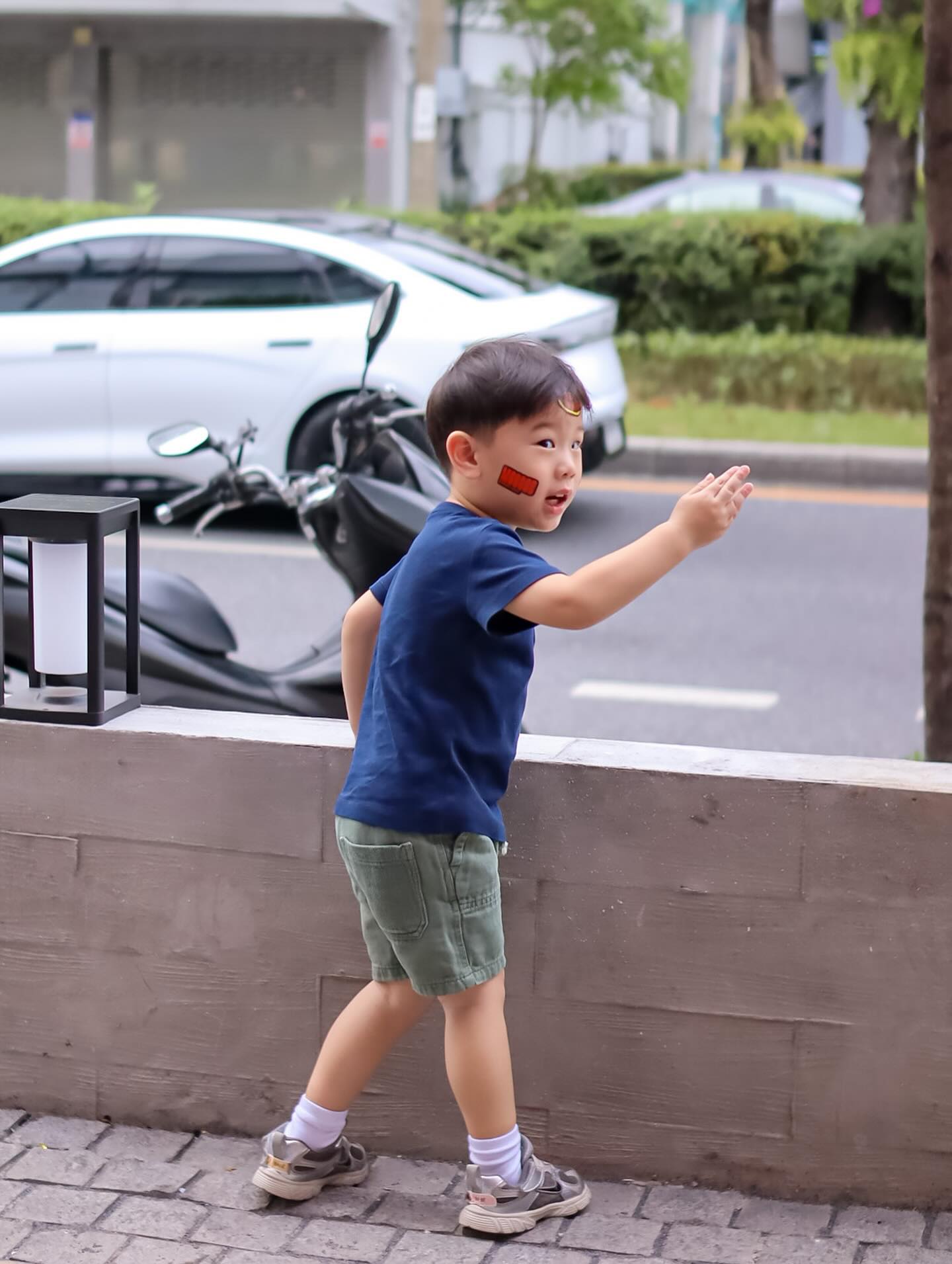 แบงค์ - ธิติ มหาโยธารักษ์