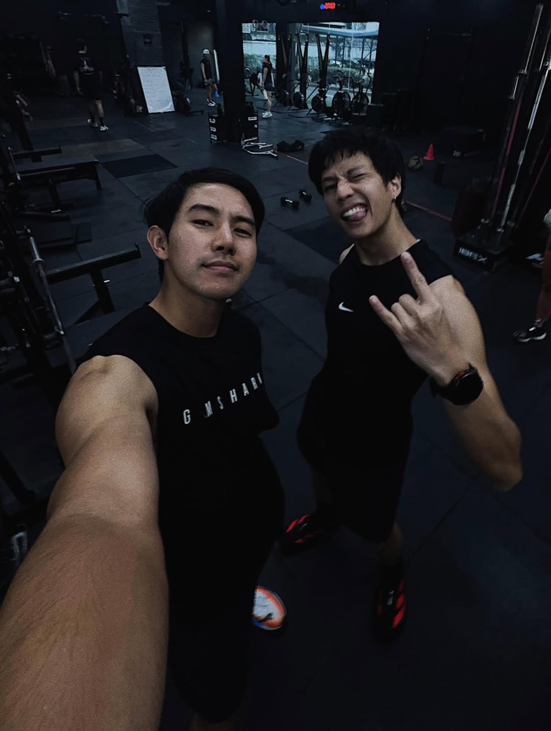 แบงค์ - ธิติ มหาโยธารักษ์