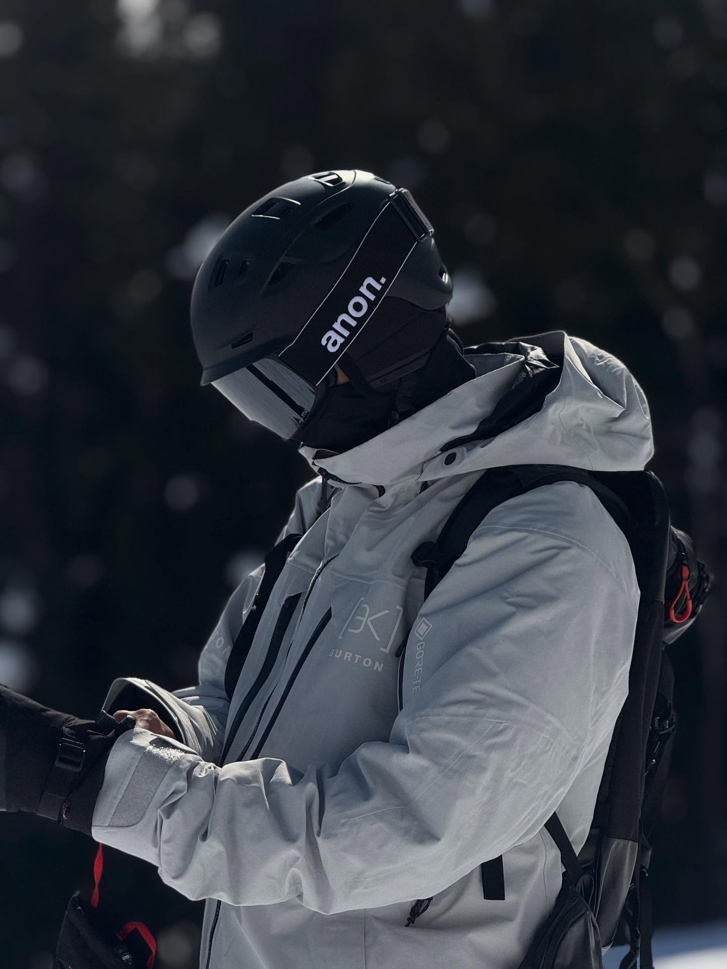 แบงค์ - ธิติ มหาโยธารักษ์