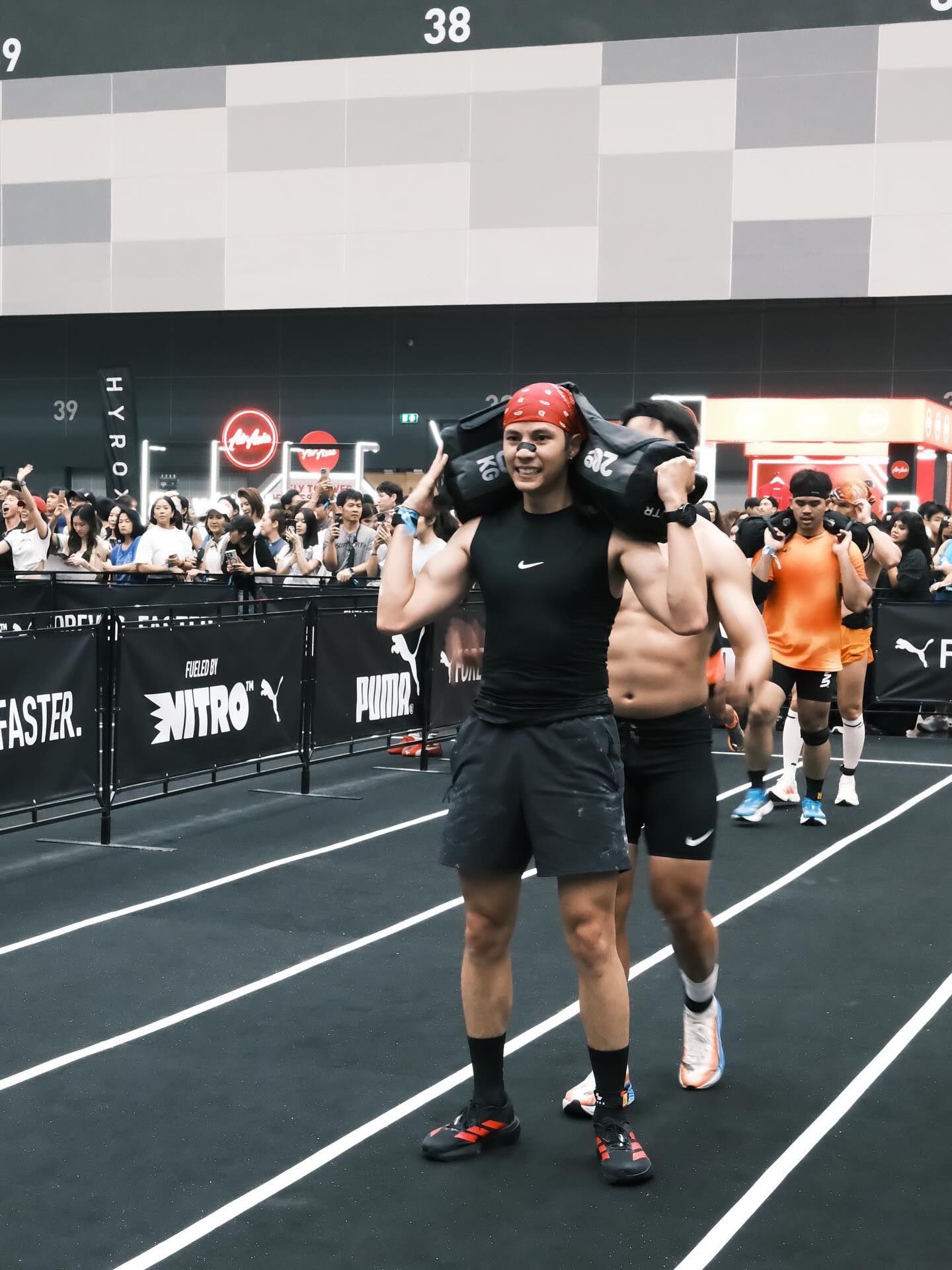 แบงค์ - ธิติ มหาโยธารักษ์