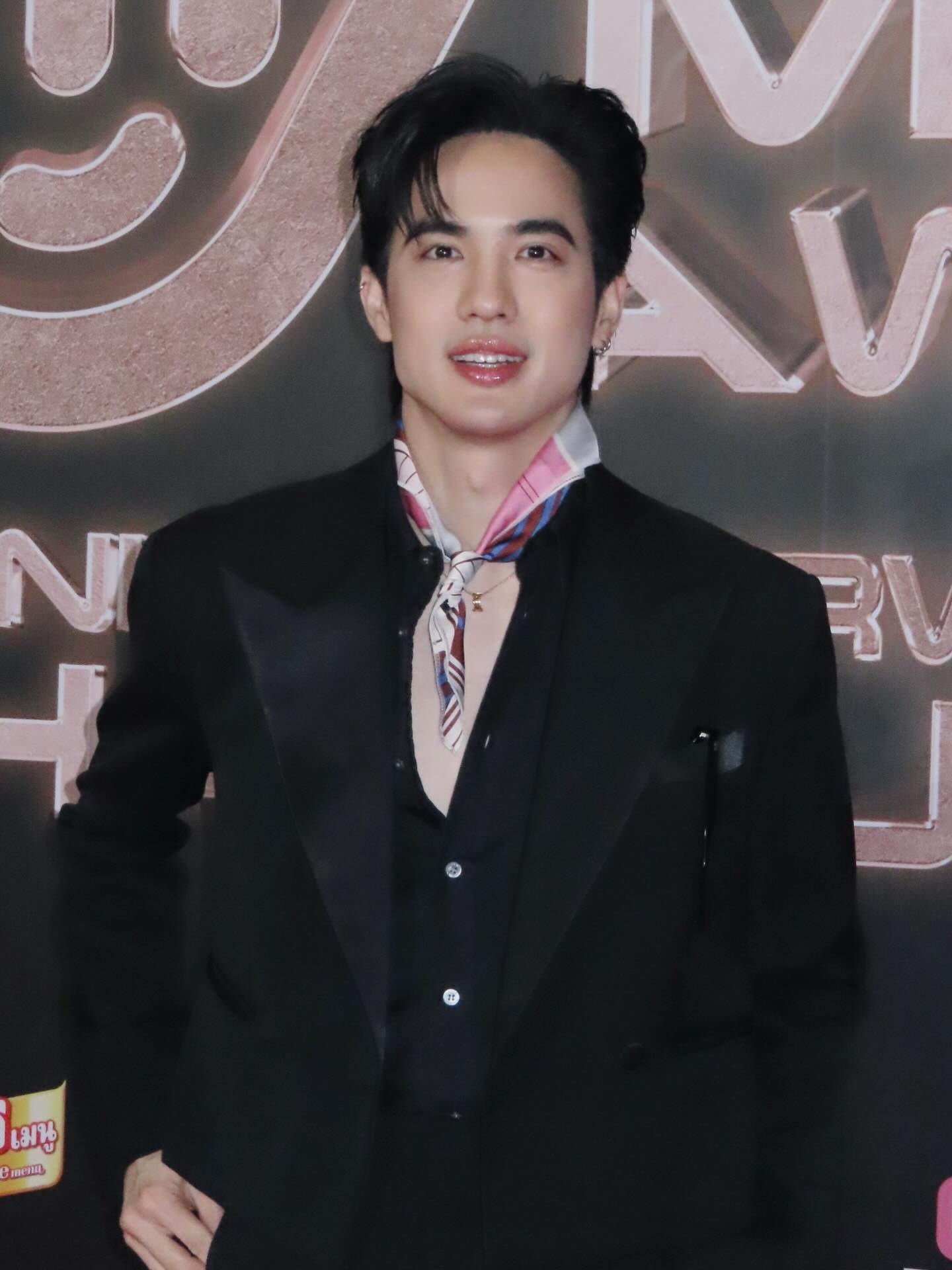 โก้ - วศิน อัศวนฤนาท