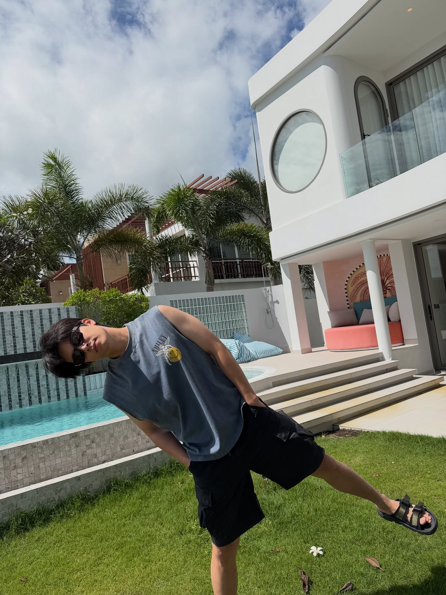 เน๋ง - ศรัณย์ นราประเสริฐกุล