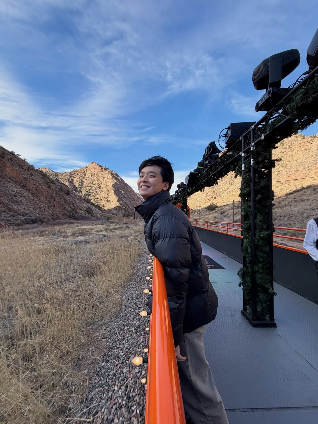 เน๋ง - ศรัณย์ นราประเสริฐกุล