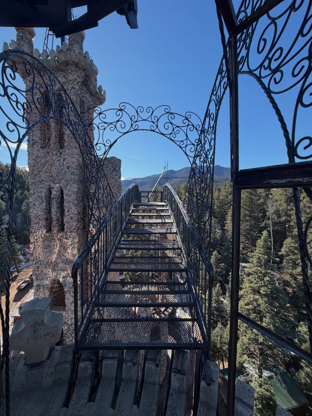 เน๋ง - ศรัณย์ นราประเสริฐกุล