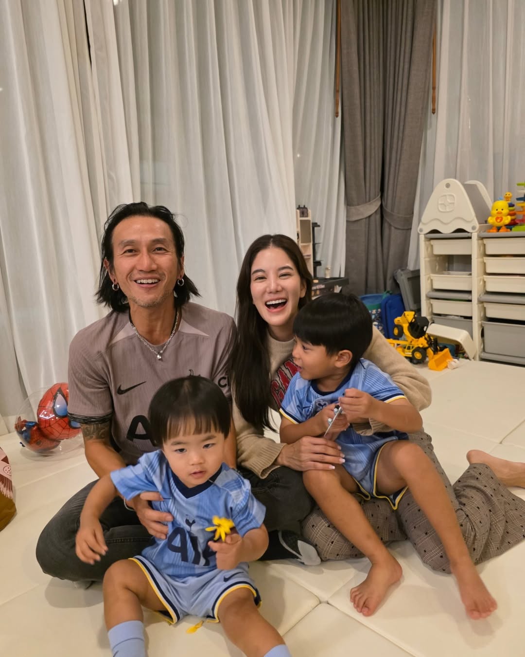 ตูน - อาทิวราห์ คงมาลัย