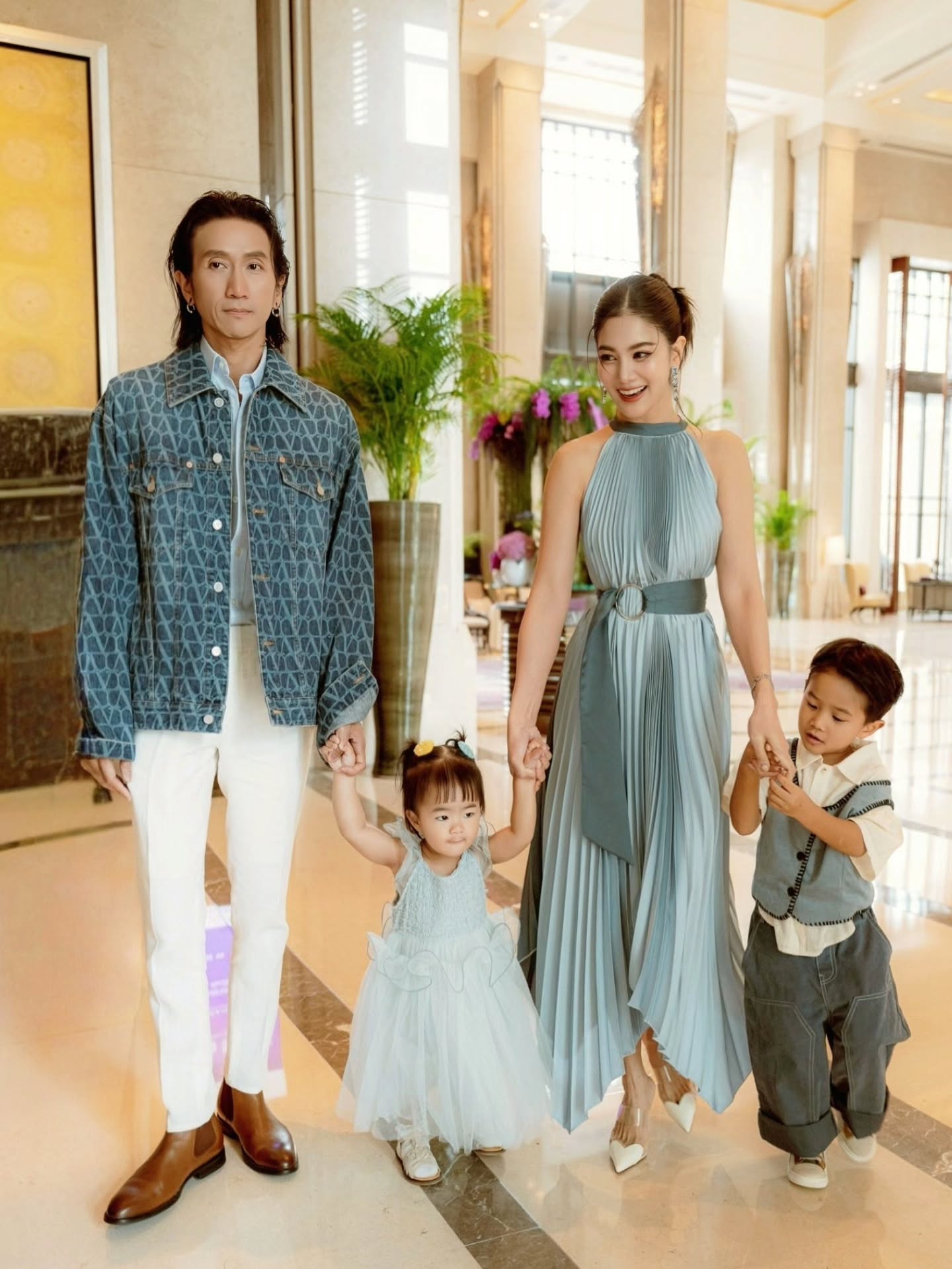 ตูน - อาทิวราห์ คงมาลัย