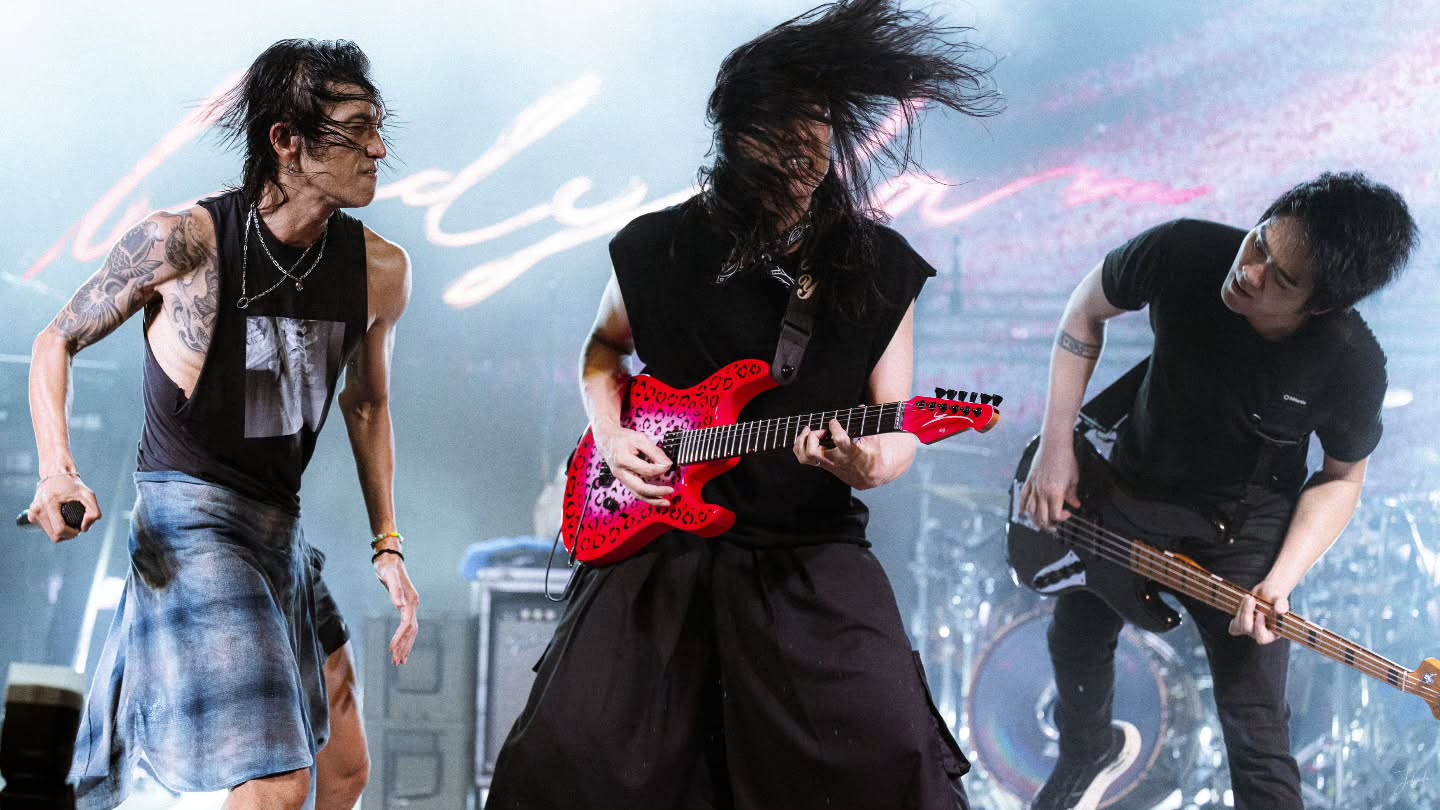 ตูน - อาทิวราห์ คงมาลัย