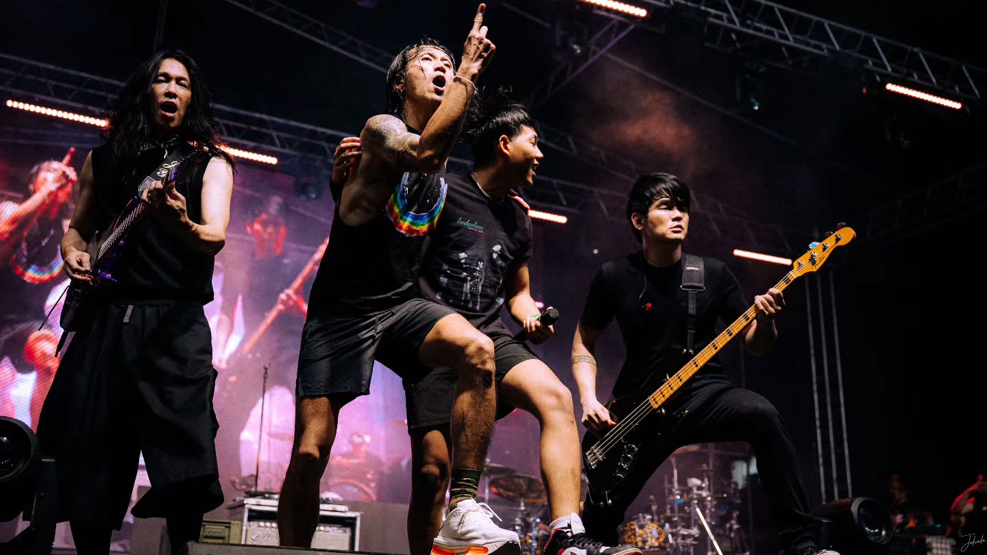 ตูน - อาทิวราห์ คงมาลัย