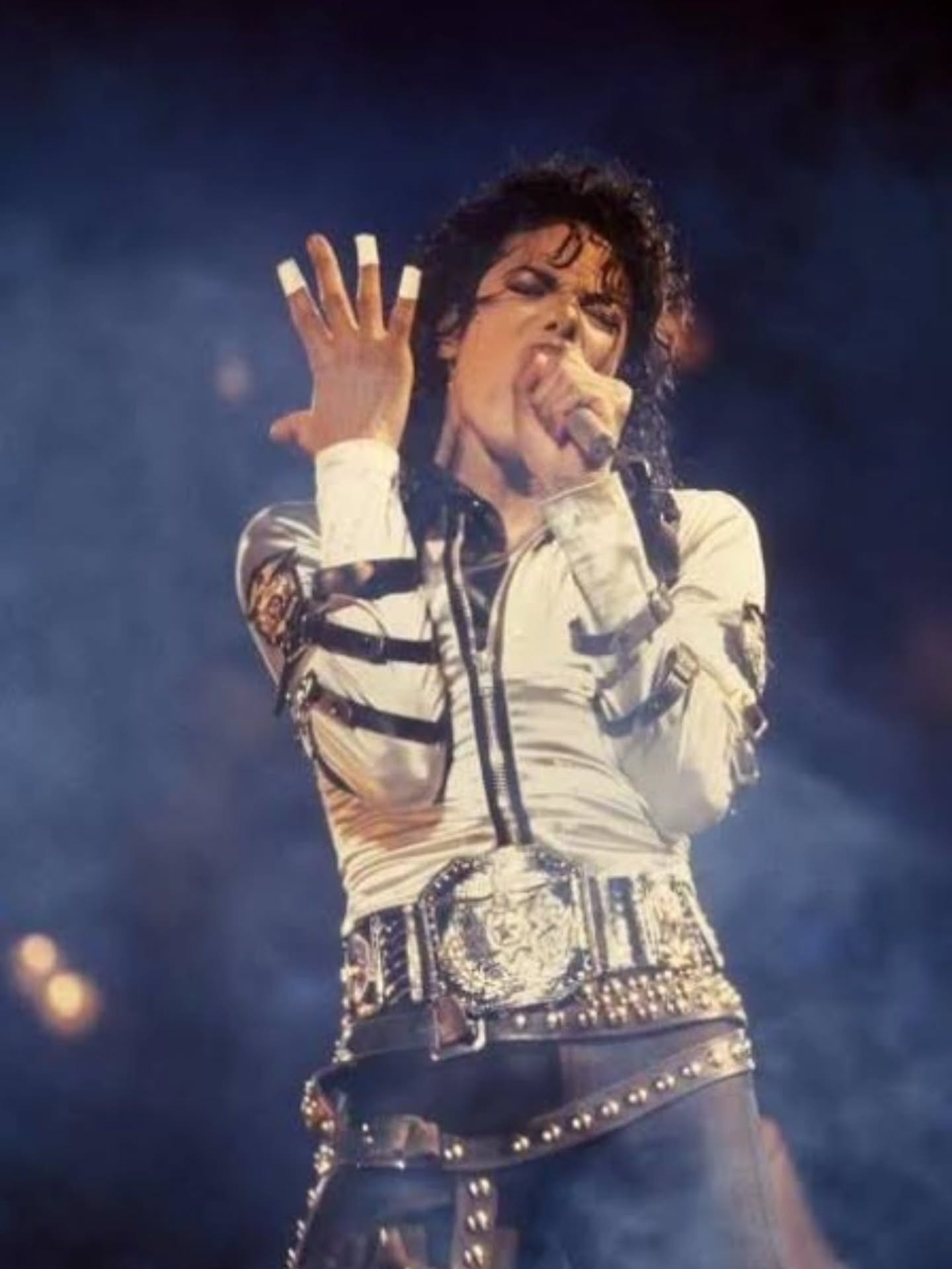 ตูน - อาทิวราห์ คงมาลัย